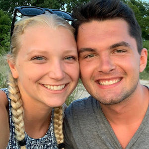 Meet your Posher, Danielle